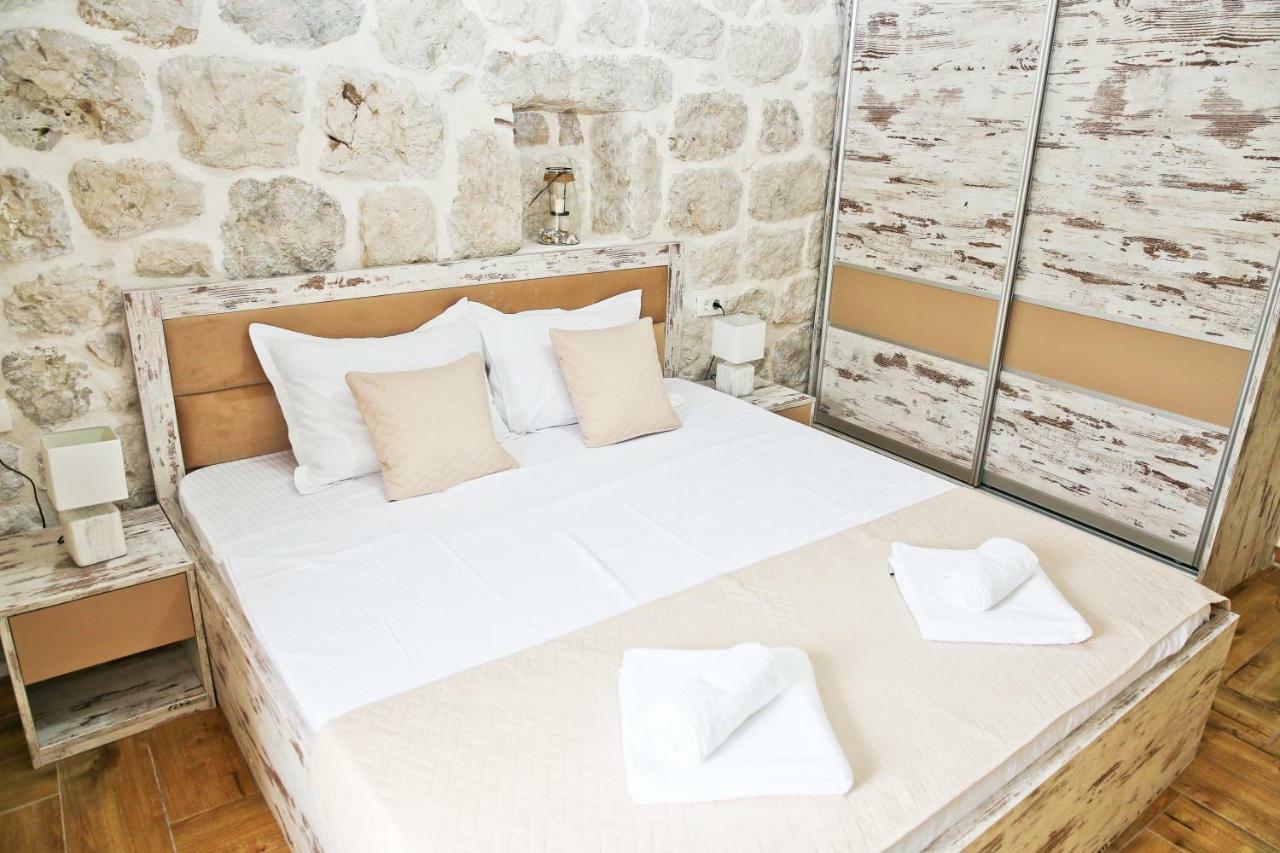 Vila Maestral Kotor Rom bilde